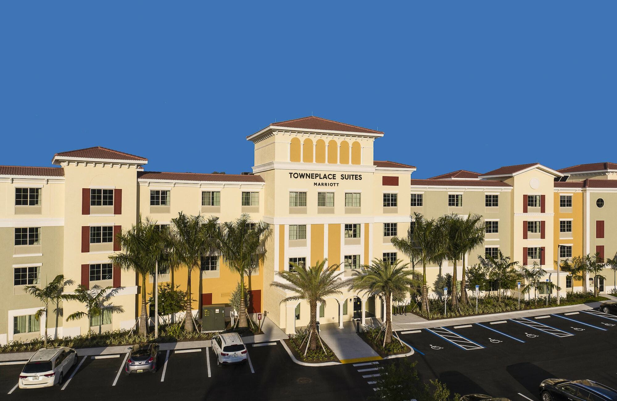 Towneplace Suites By Marriott Fort Myers Эстеро Экстерьер фото